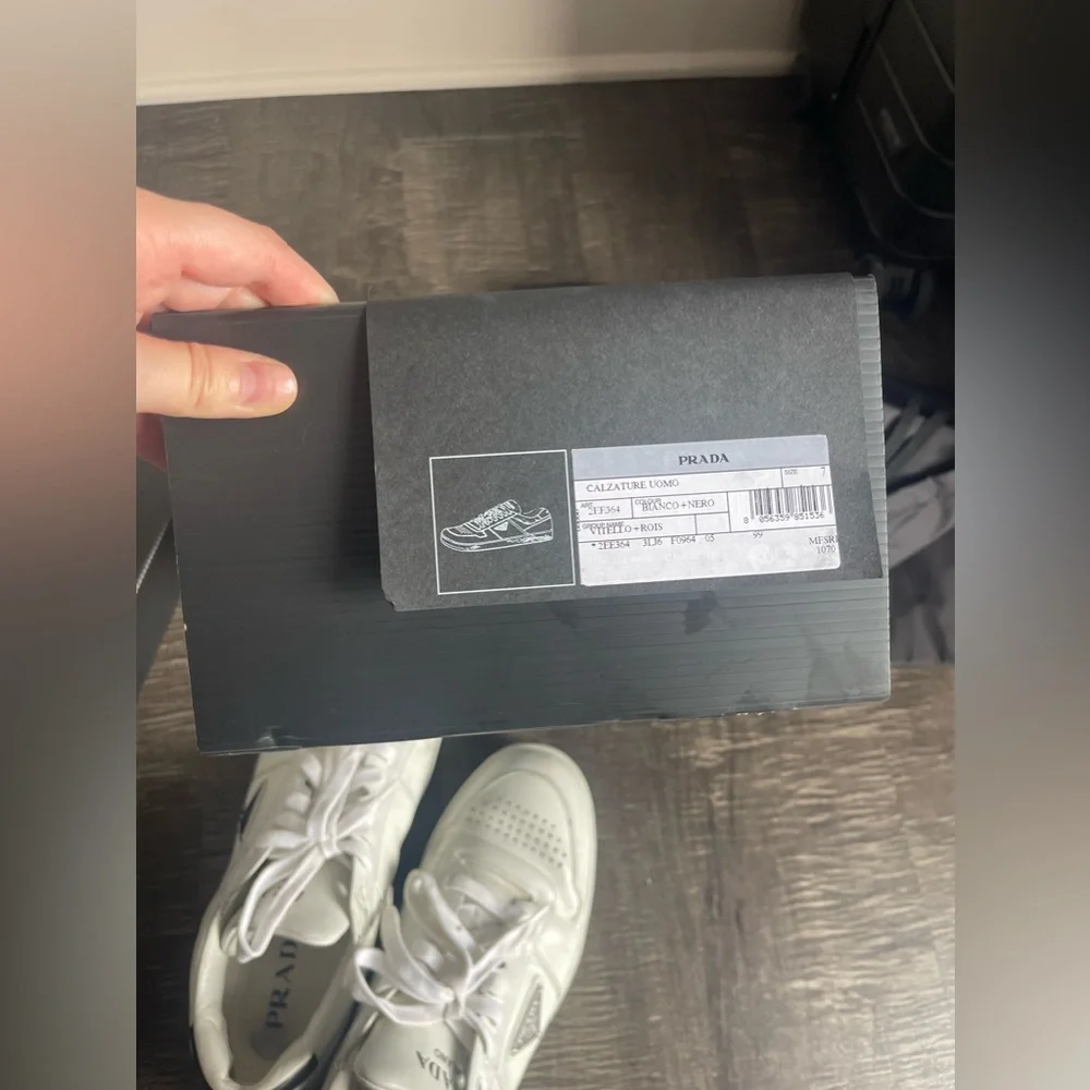 Prada sneakers (UNISEX) - Picture 10 of 10